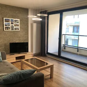  Apartament Lirowa